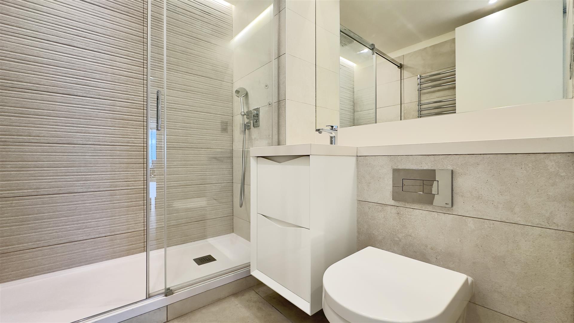 Image of Apartment - 3 Bedrooms - 2 Bathrooms for Sale in EuroCity-Gibraltar, Image 4